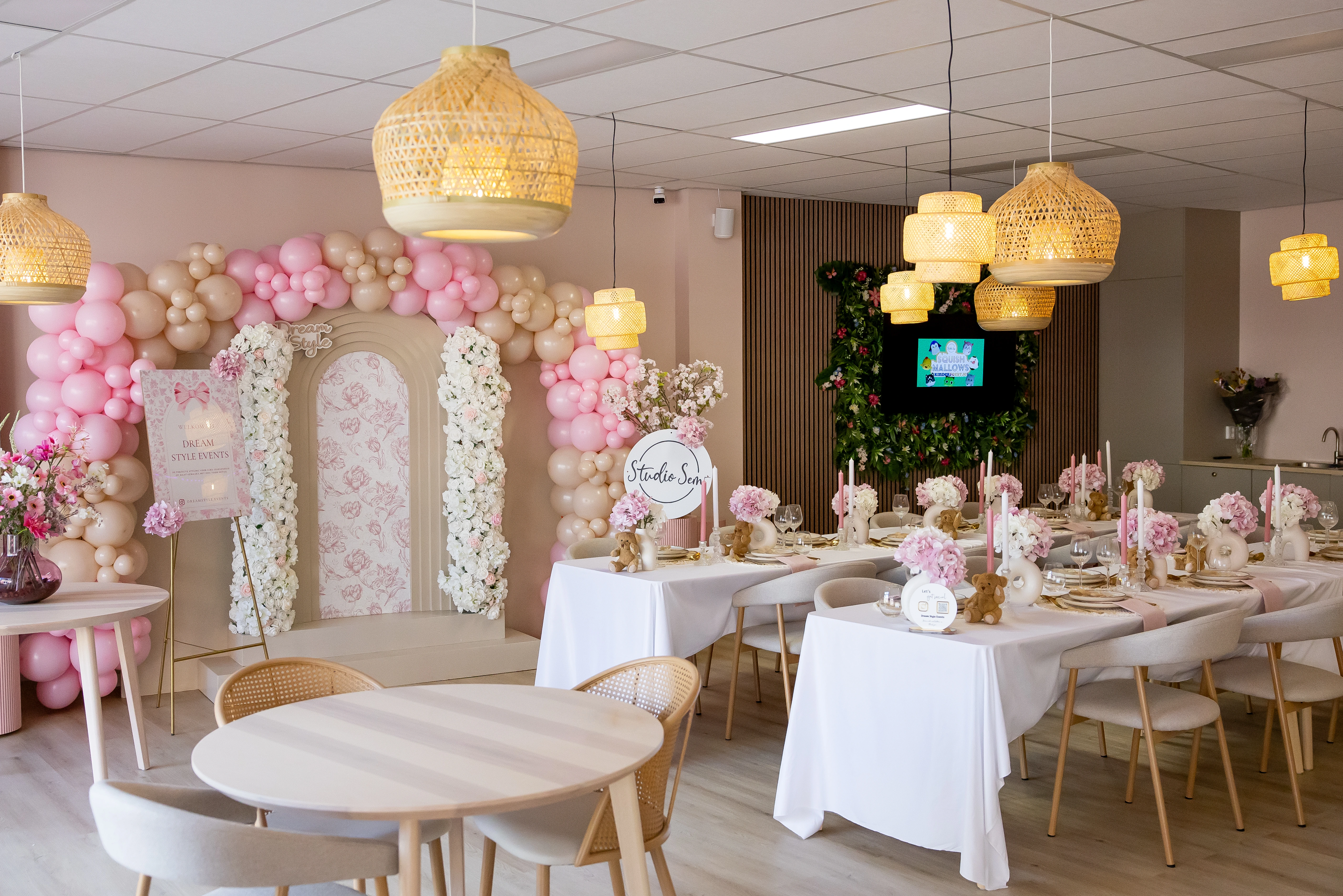 Creatieve studio na volledige verbouwing van winkelpand